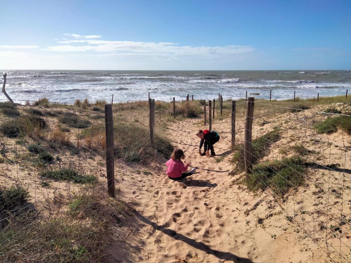 Les Pieds Dans L'Eau Acces Direct A La Plage La Cotinière Eksteriør billede